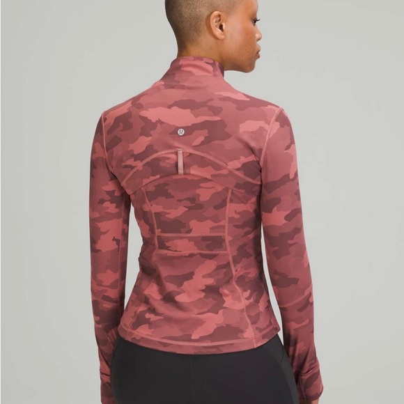 LIKE NEW Lululemon Define Jacket NULUX
Heritage 365 Camo Brier Rose Multi - Picture 3 of 9